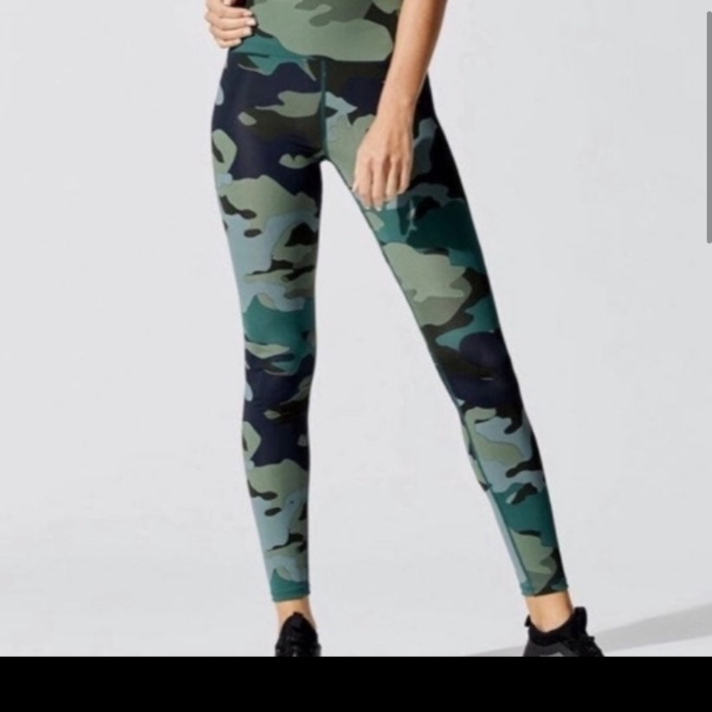 Carbon 38 Leggings Camo Green and Black Size XL